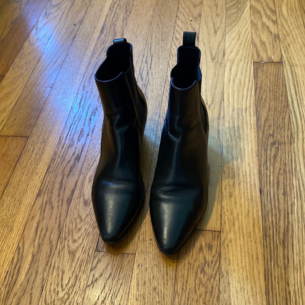 Saint Laurent Leather Chelsea Boots